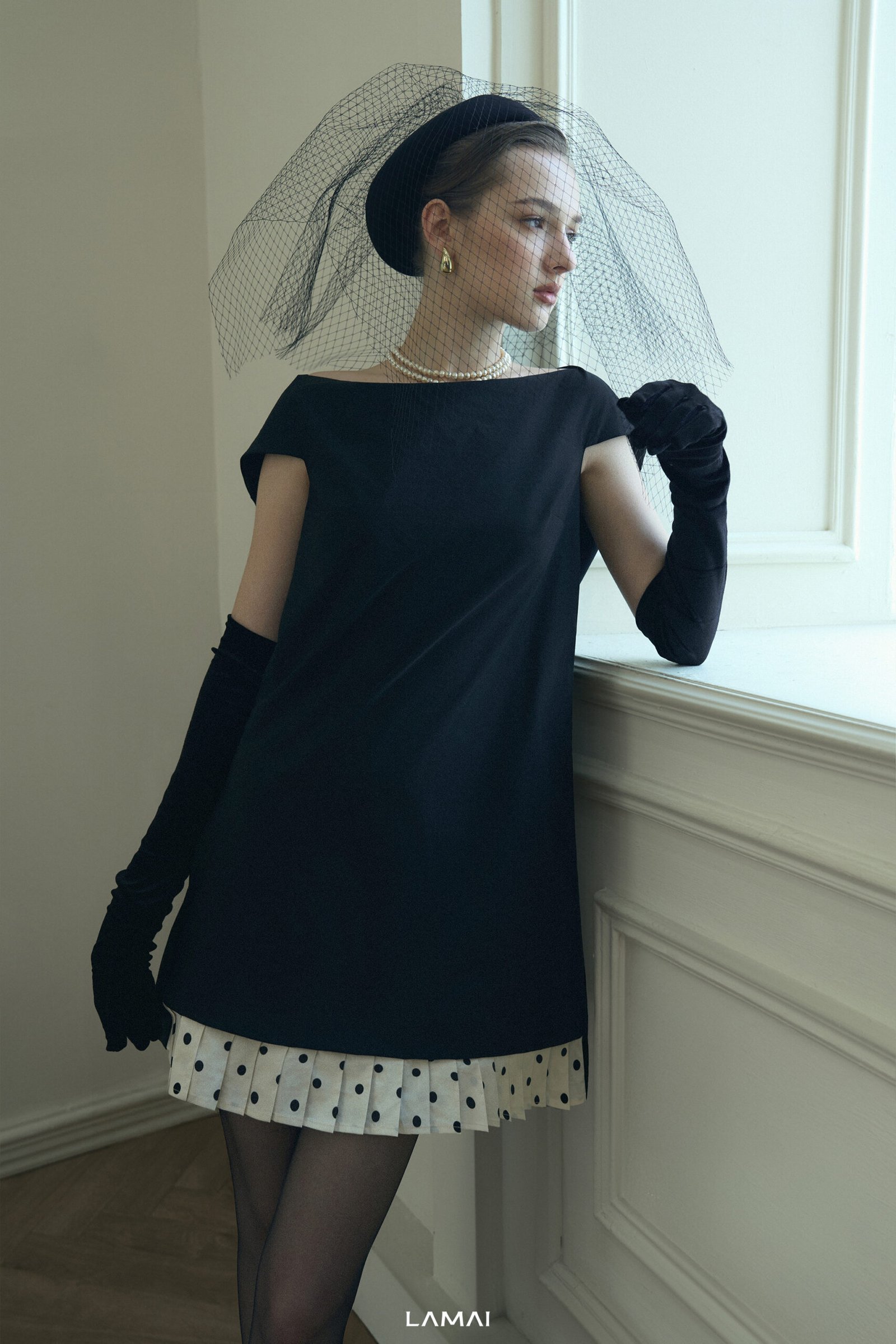 Louisa Trapezoid Flower Applique Organza Mini Dress - Image 3