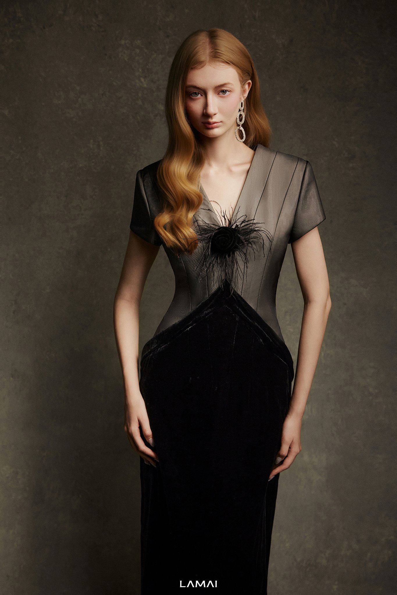 Noir Velvet V-Neck Midi Dress - Image 3