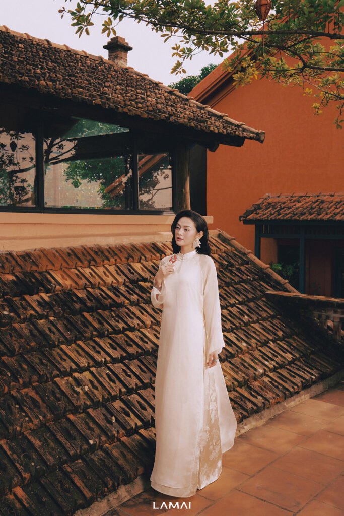 "Tơ Hạ" Ao Dai